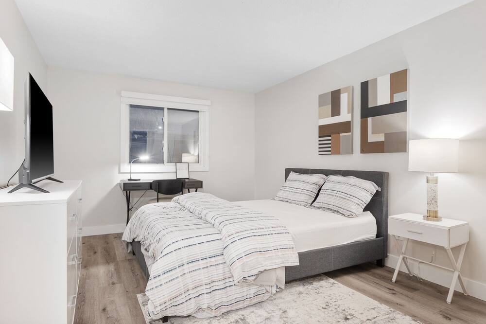 Photo of Bedroom in Ottawa Division