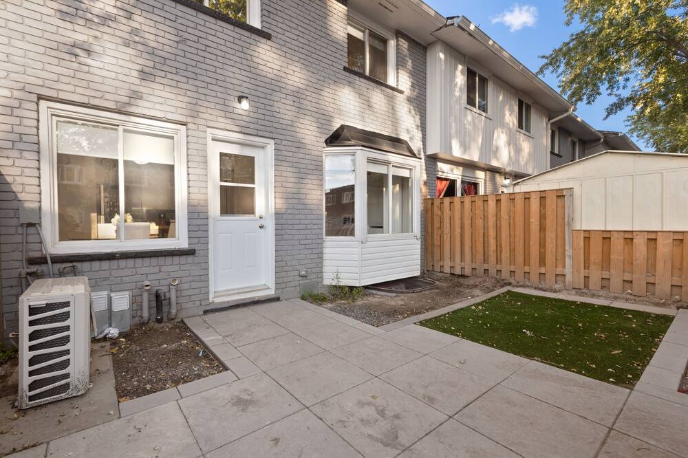 Photo of Outdoor in Ottawa Division