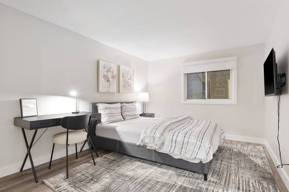 Photo of Bedroom in Ottawa Division