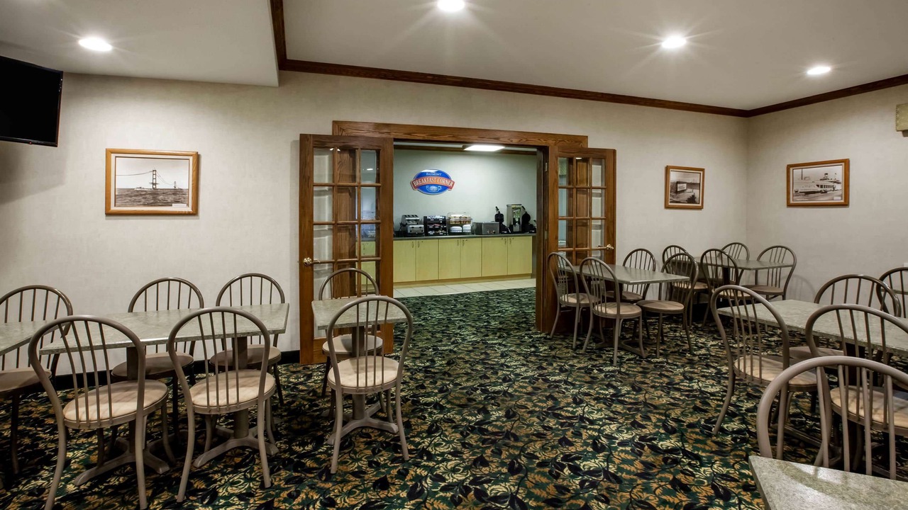 Photo of Others in Mackinaw City