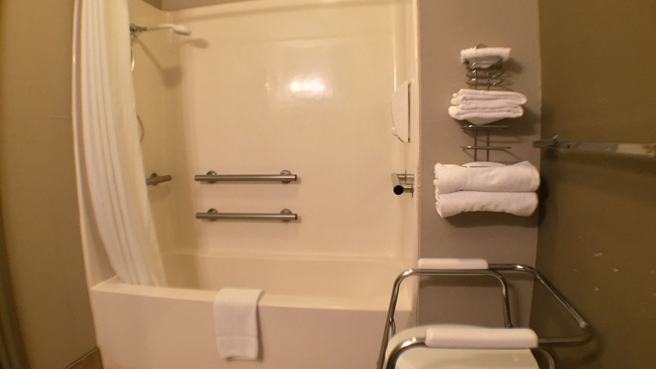 Photo of Bathroom in Niagara Falls