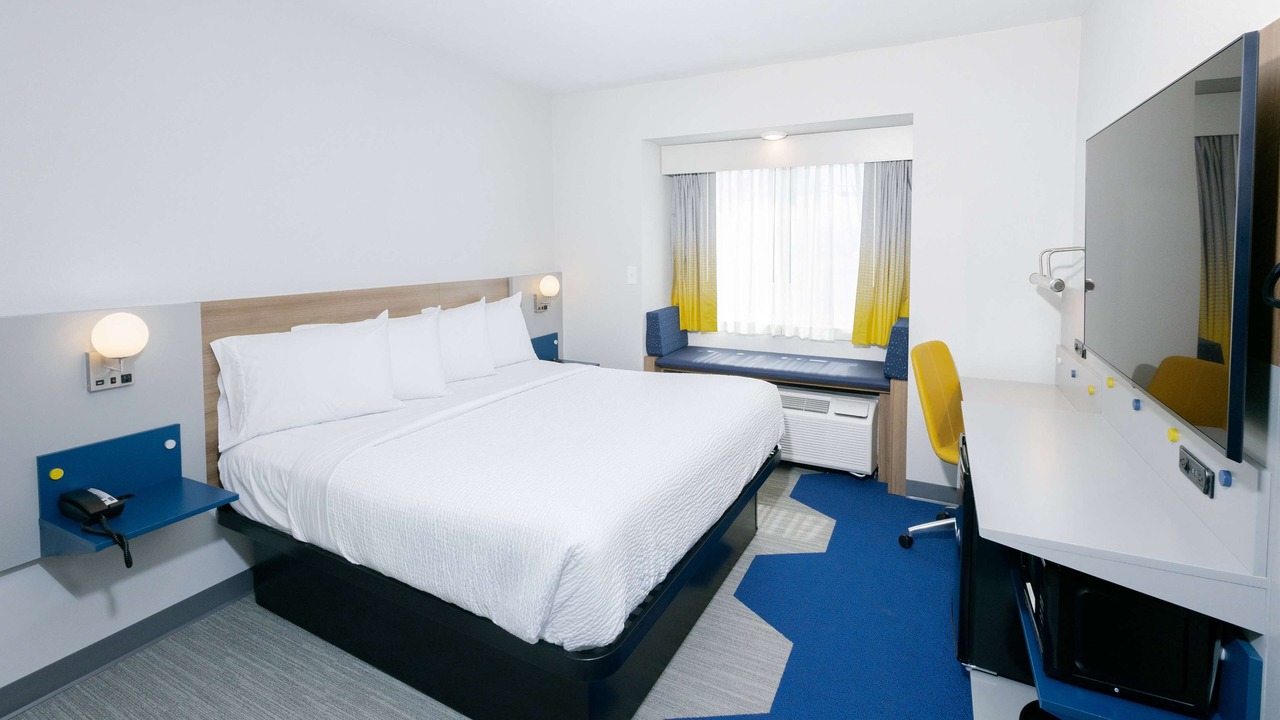 Photo of Bedroom in Springville