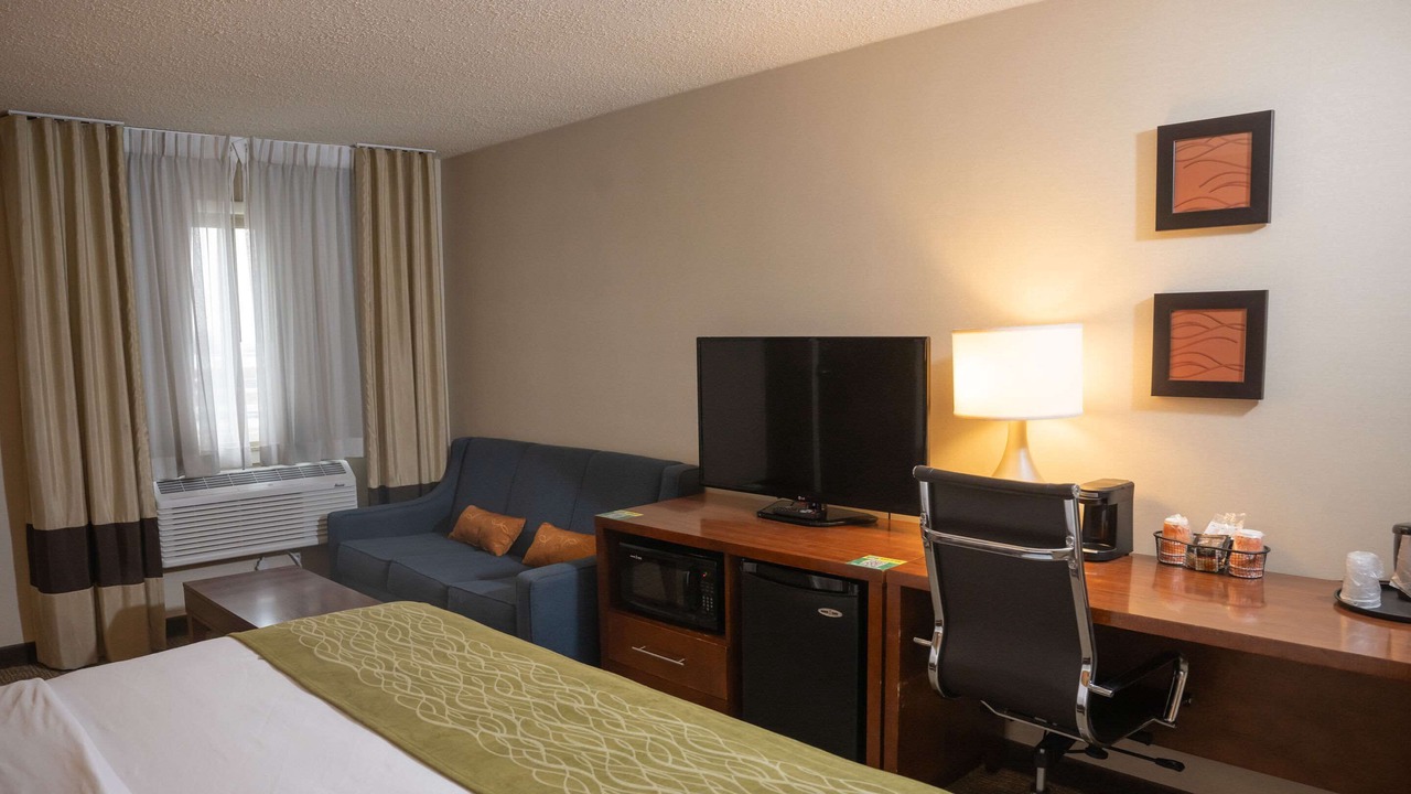 Photo of Livingroom in Erie