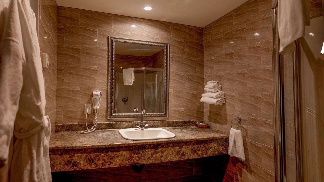 Photo of Bathroom in Longue-Pointe