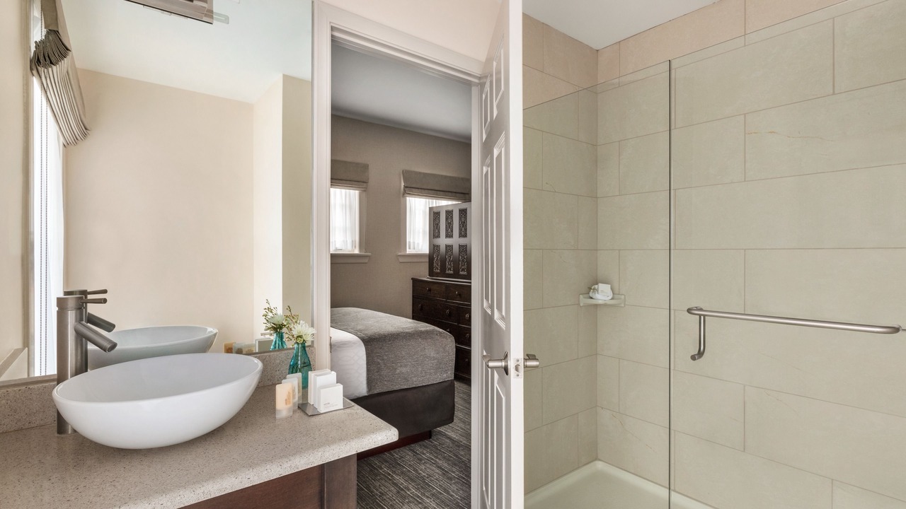 Photo of Bathroom in University Circle