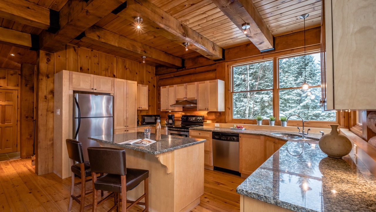 Photo of Kitchen in Lac Superieur Village