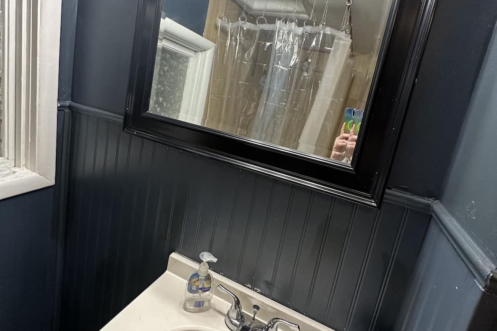 Photo of Bathroom in Solvay