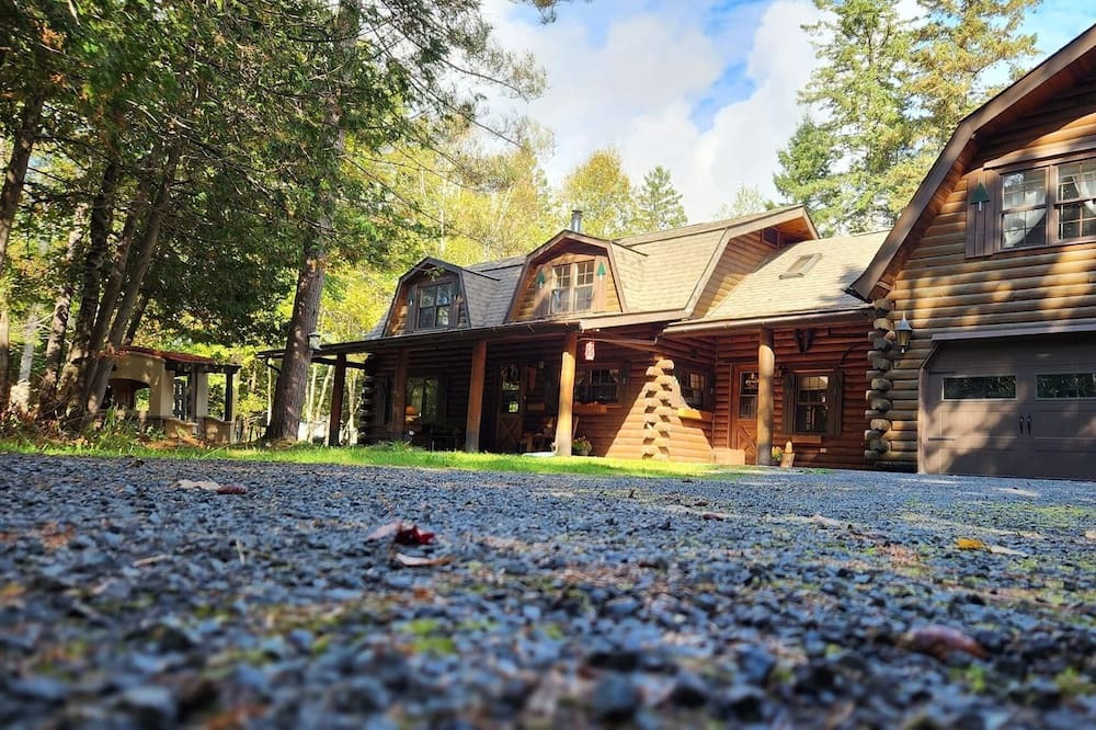 Photo of Outdoor in Keswick Ridge