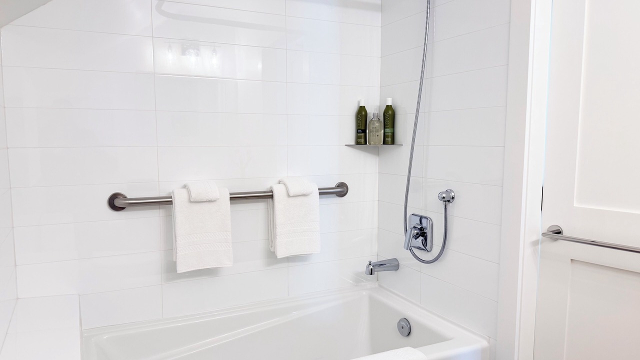 Photo of Bathroom in Langley