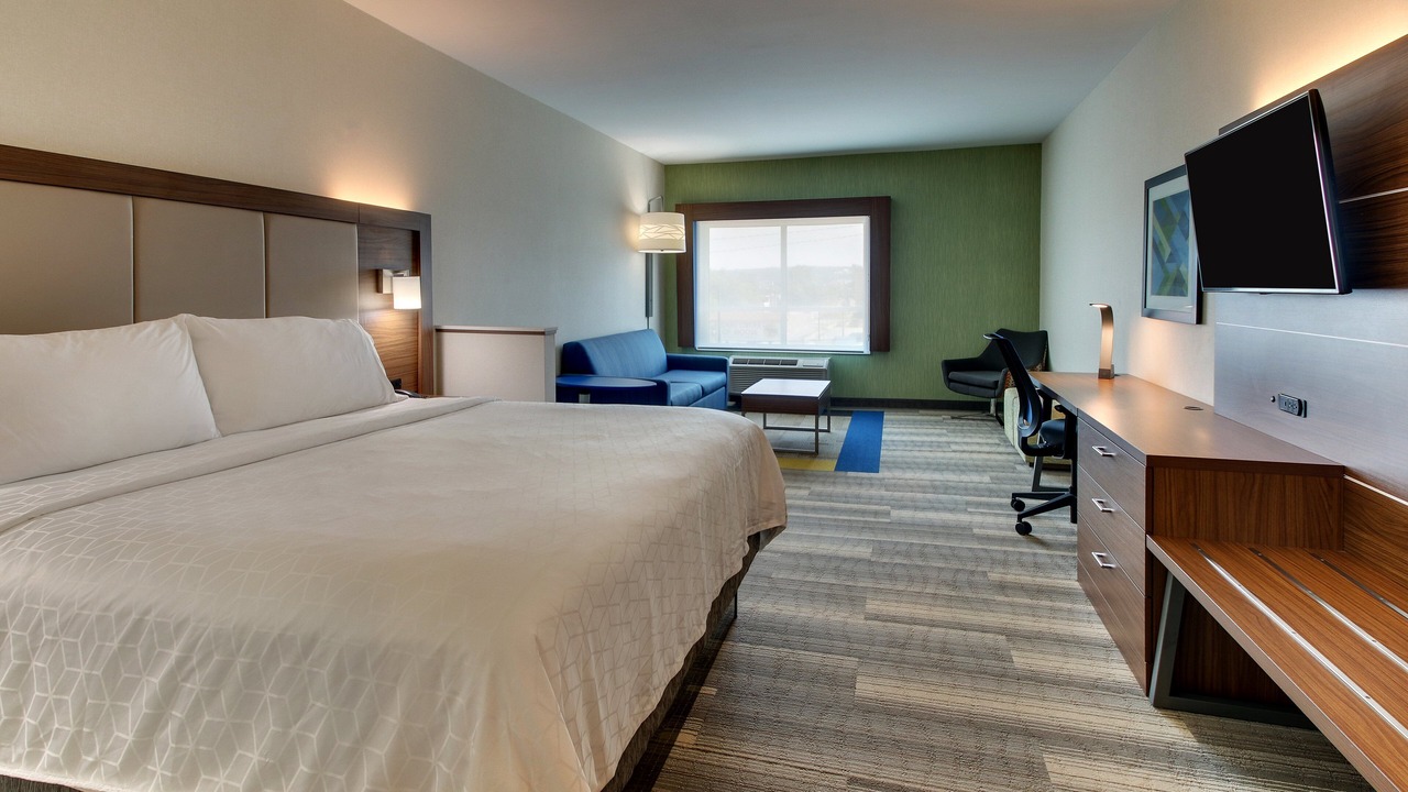 Photo of Bedroom in Ithaca