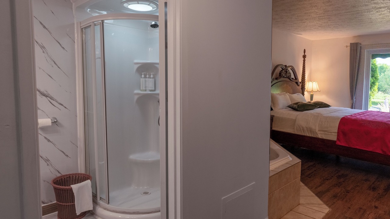 Photo of Bathroom in Cowansville