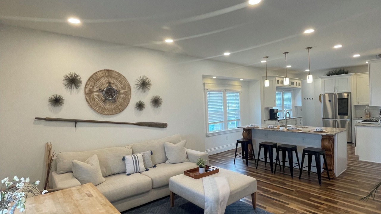 Photo of Livingroom in Fairport Harbor