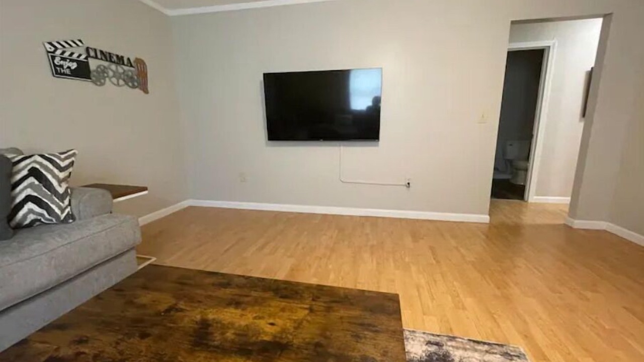 Photo of Livingroom in Norwalk