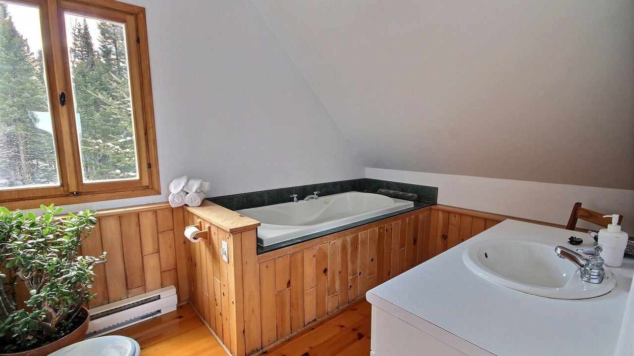 Photo of Bathroom in Lac-Superieur
