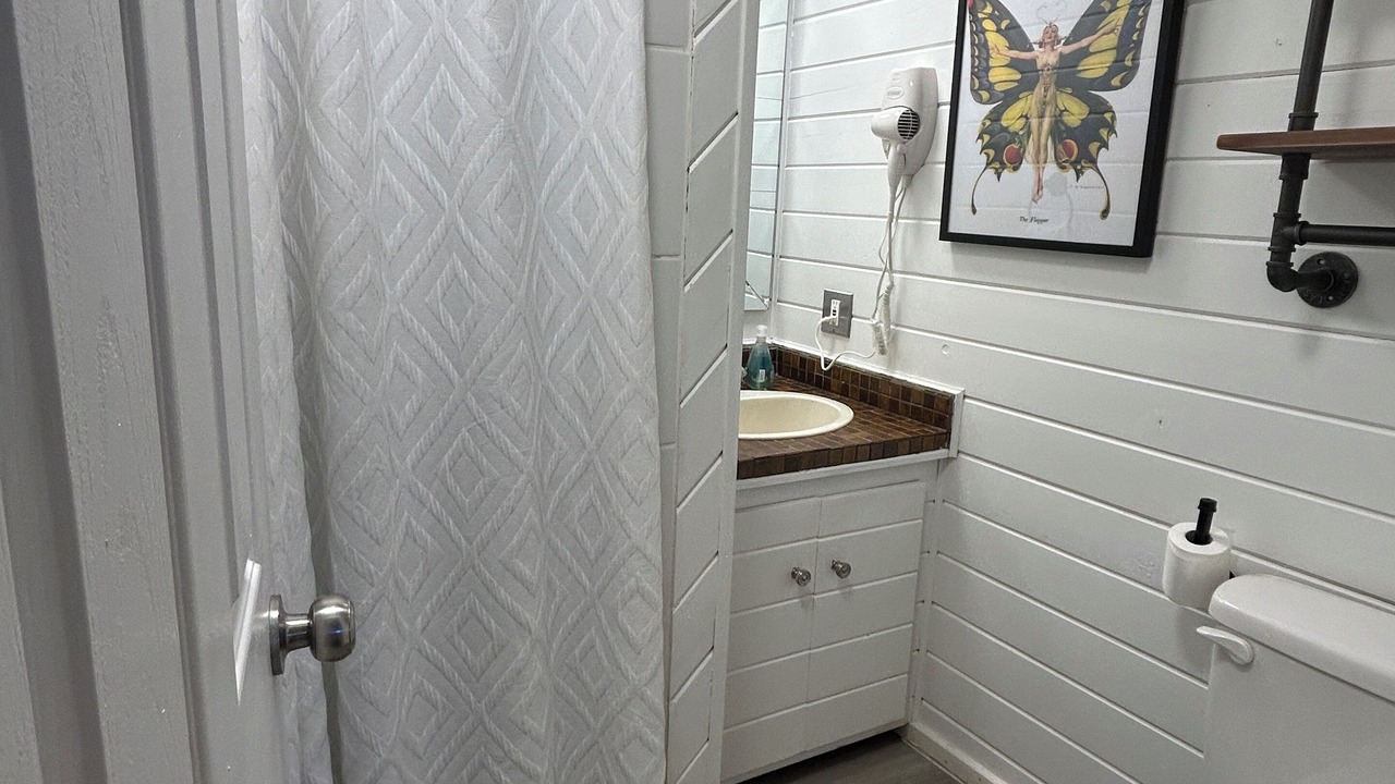 Photo of Bathroom in Cedarbrae