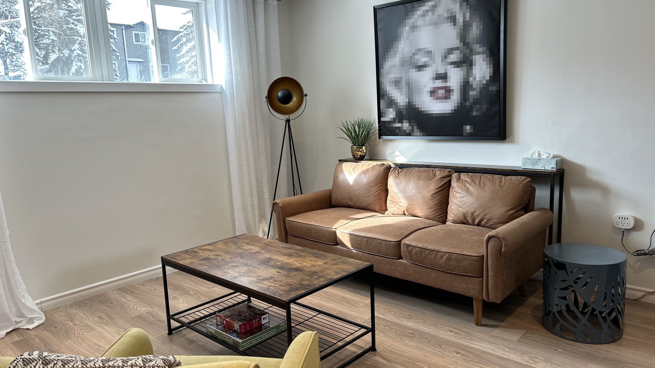 Photo of Livingroom in Cedarbrae