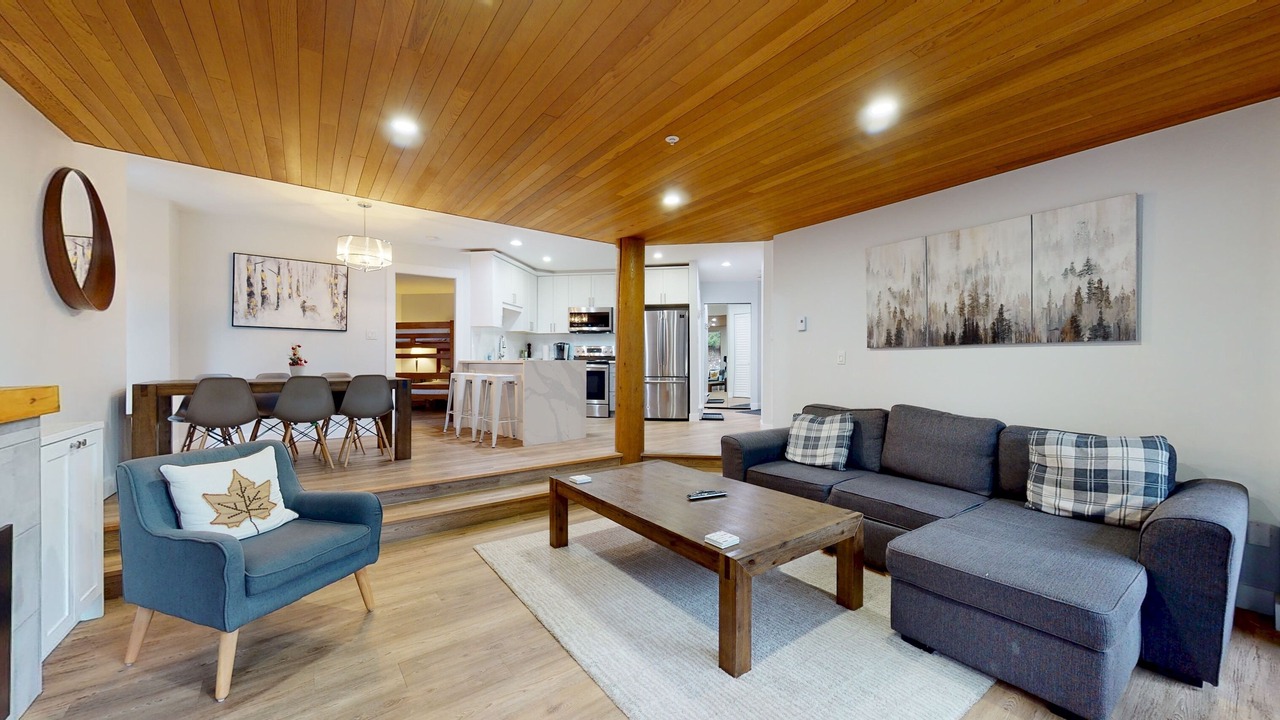 Photo of Livingroom in Blueberry Hill