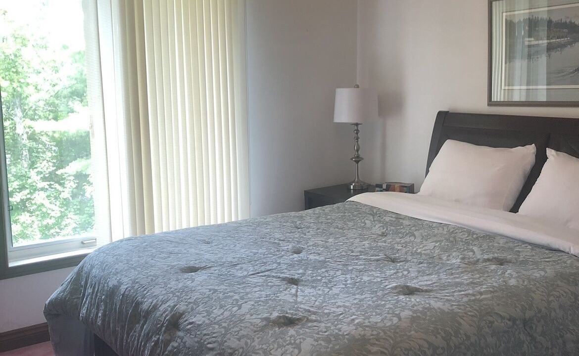 Photo of Bedroom in Gravenhurst