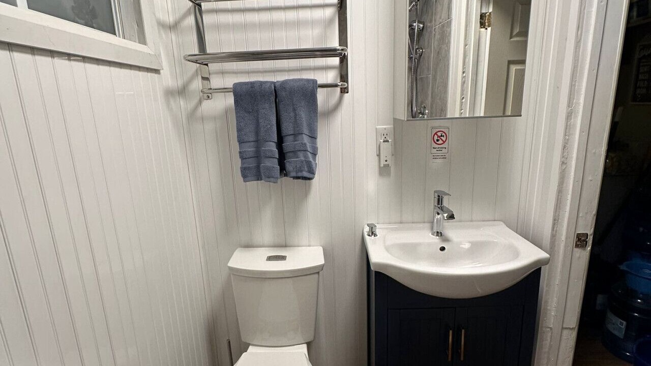 Photo of Bathroom in Dunchurch