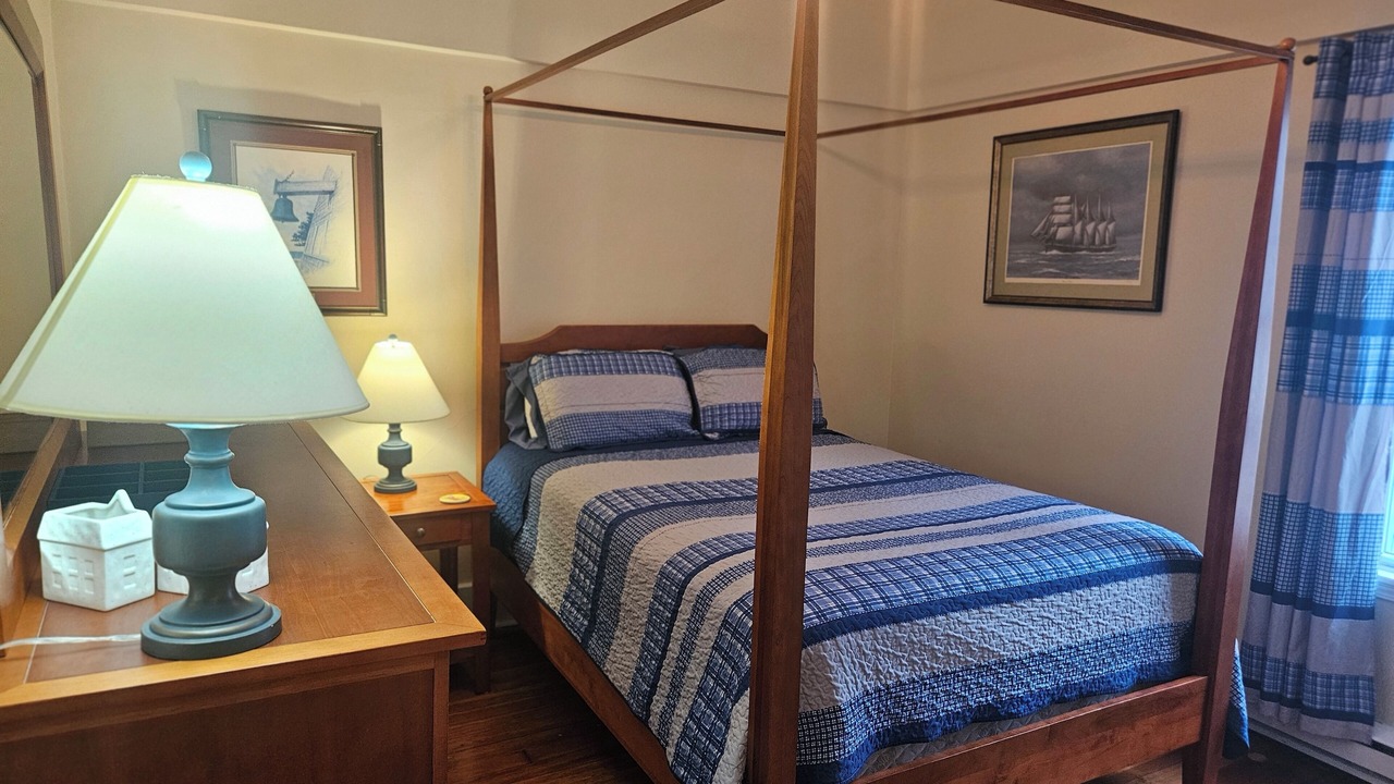Photo of Bedroom in Sandusky