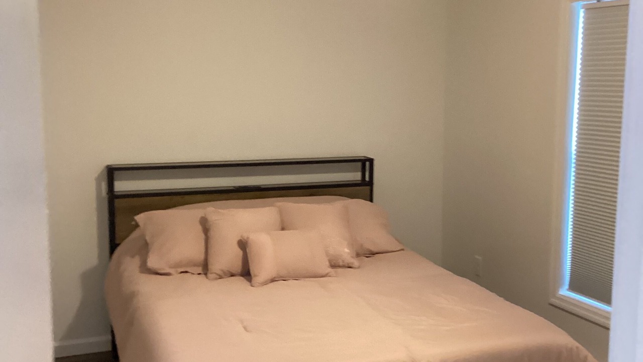 Photo of Bedroom in Lansing