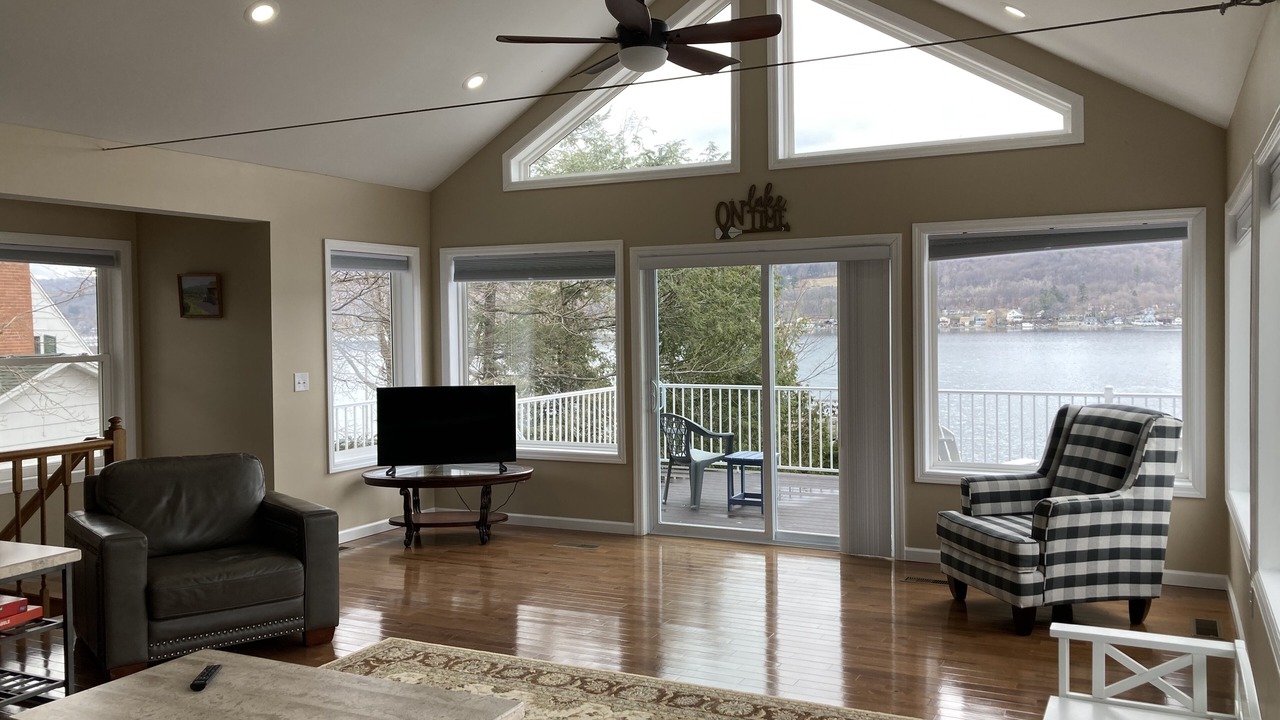 Photo of Livingroom in Penn Yan