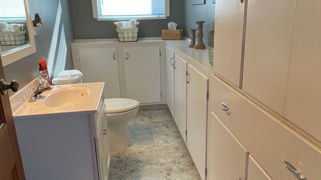 Photo of Bathroom in Huron