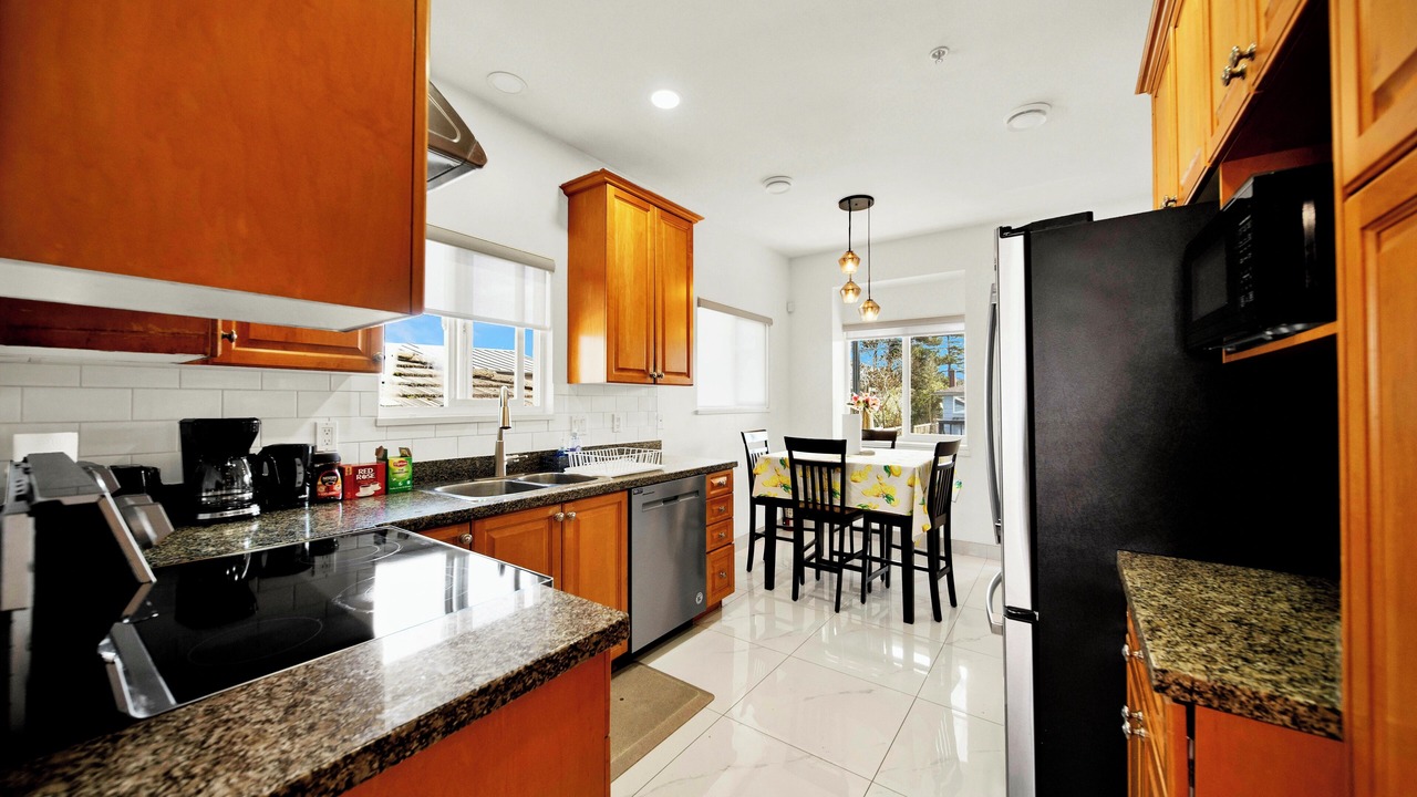 Photo of Kitchen in Renfrew-Collingwood