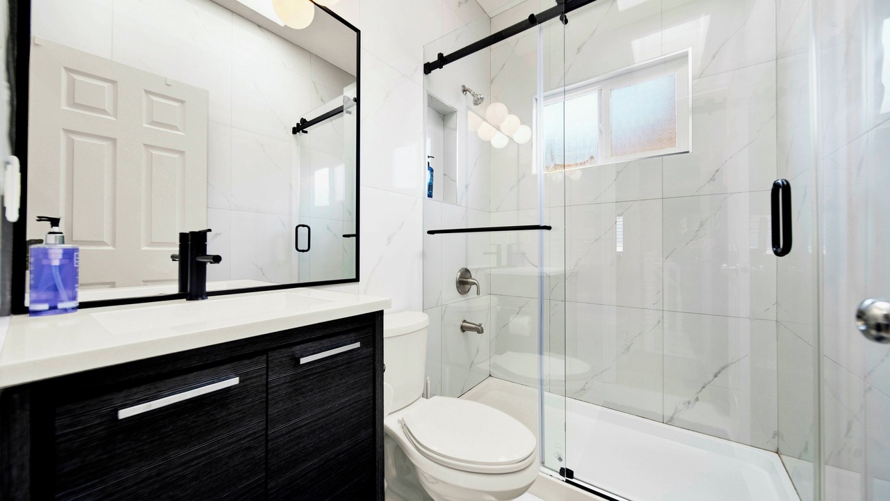 Photo of Bathroom in Renfrew-Collingwood
