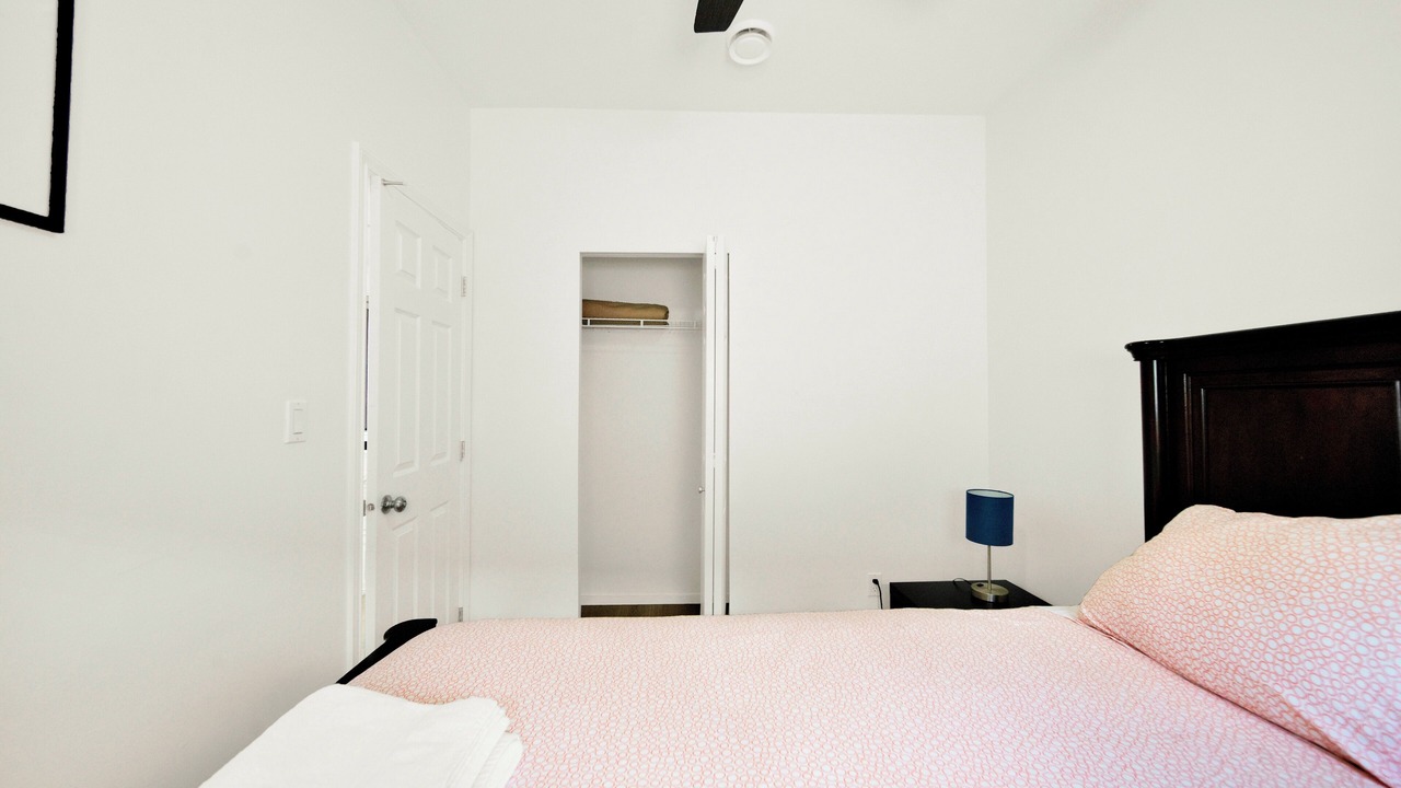Photo of Bedroom in Renfrew-Collingwood