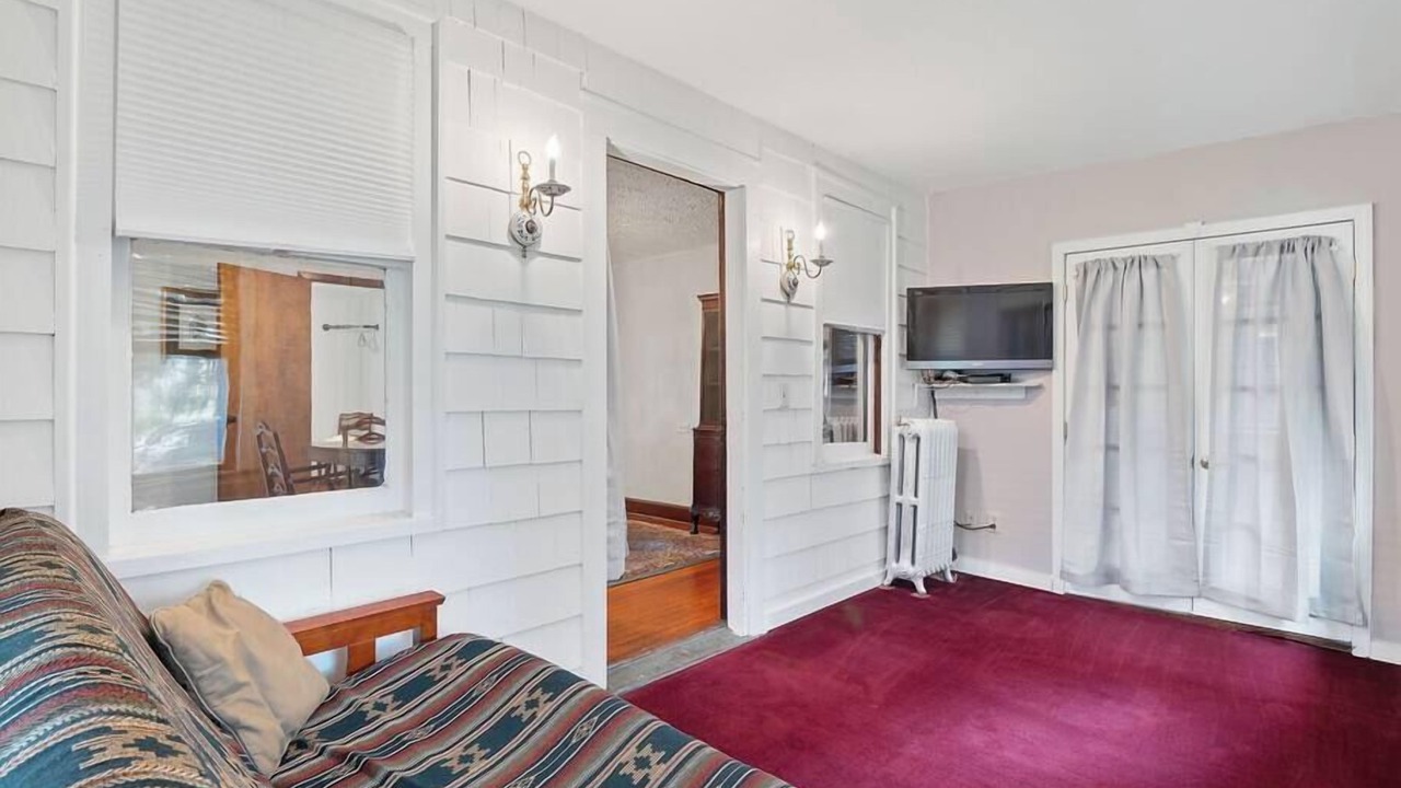 Photo of Bedroom in Kirtland