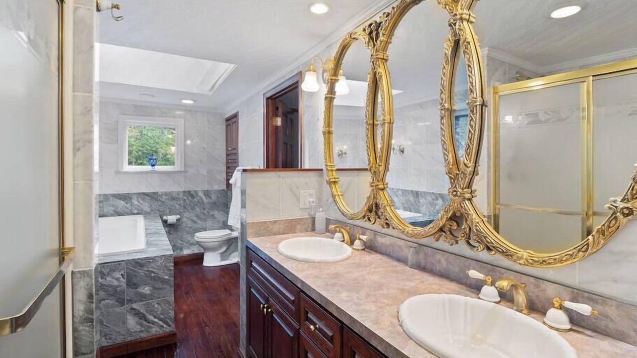 Photo of Bathroom in Kirtland