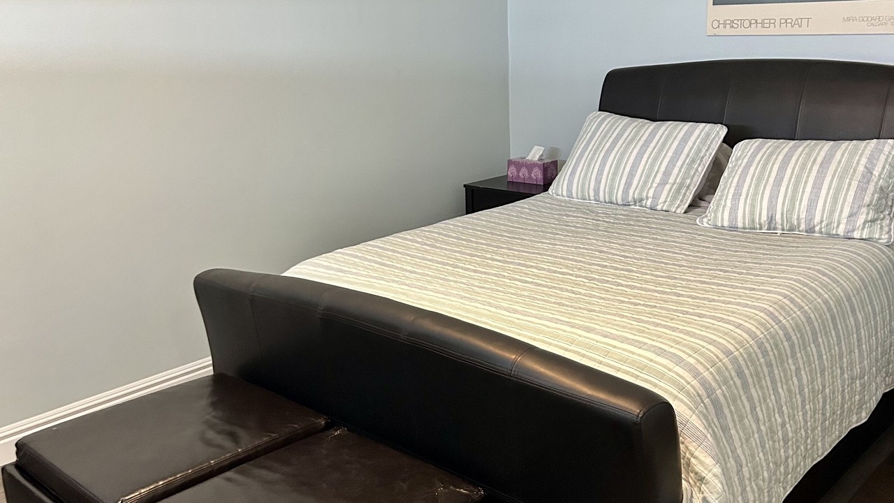 Photo of Bedroom in Economy
