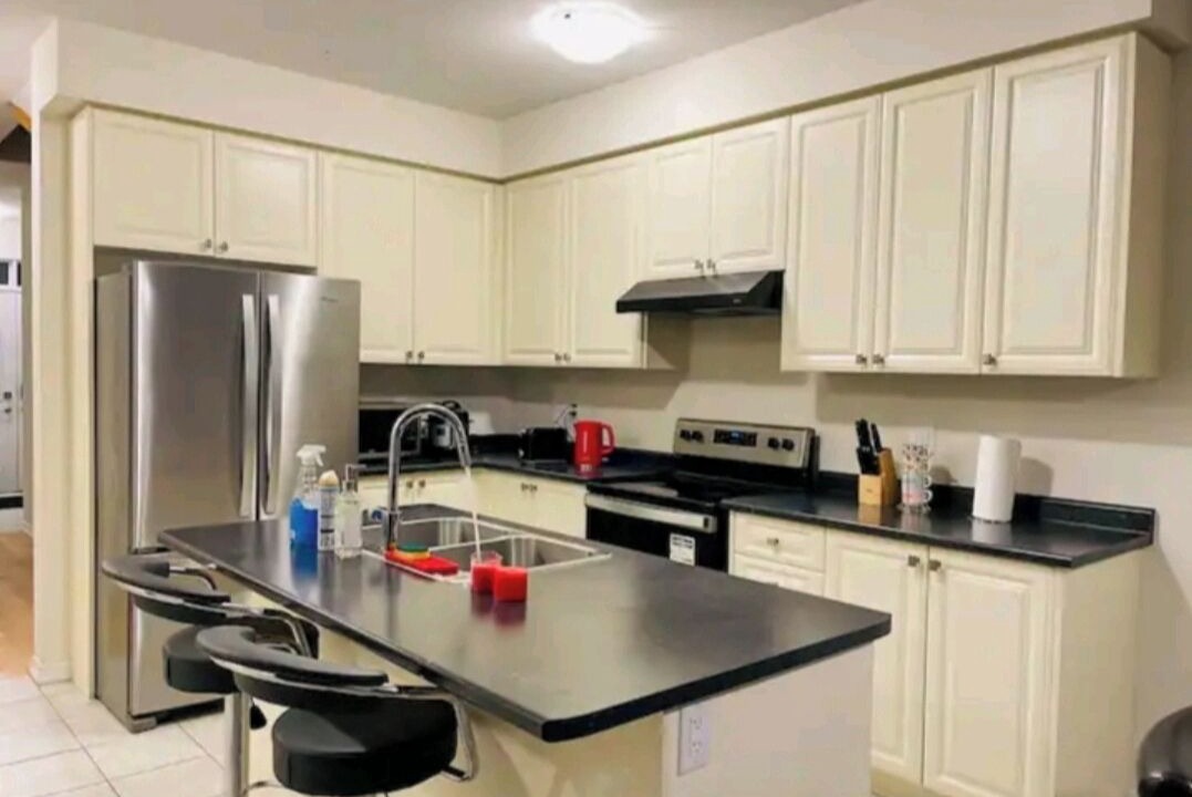 Photo of Kitchen in Thorold