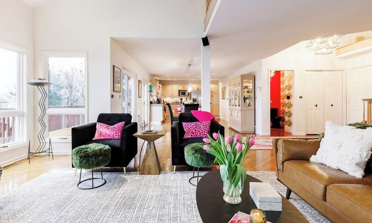 Photo of Livingroom in Westside