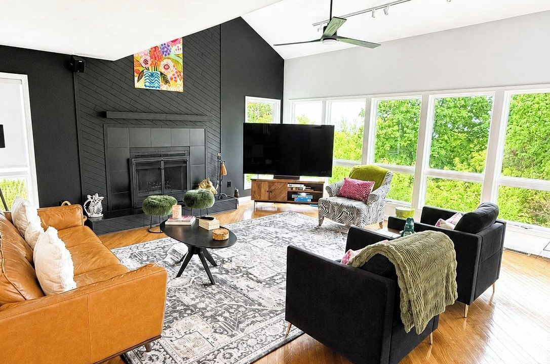 Photo of Livingroom in Westside
