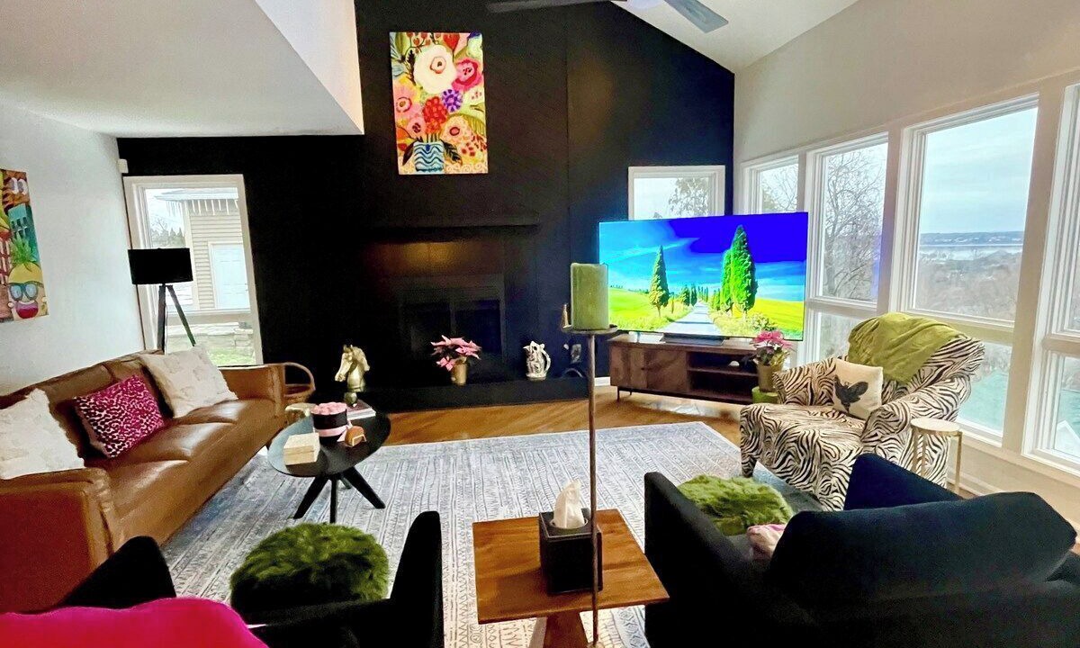 Photo of Livingroom in Westside