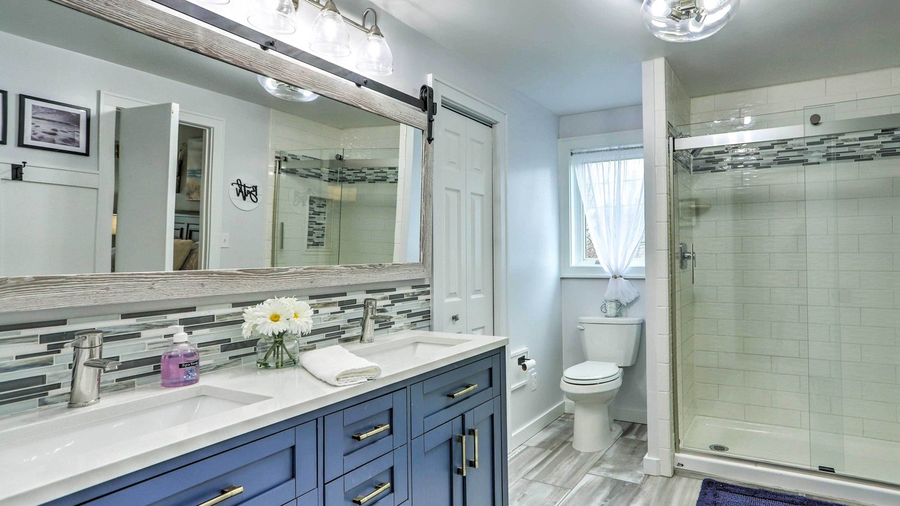 Photo of Bathroom in Vermilion
