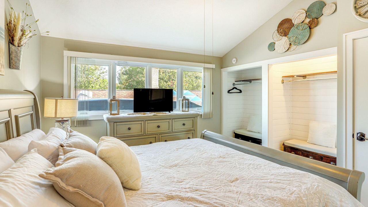 Photo of Bedroom in Vermilion