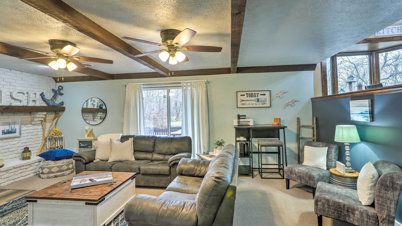 Photo of Livingroom in Vermilion