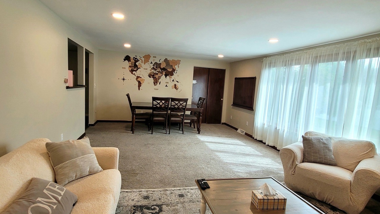 Photo of Livingroom in Cheektowaga