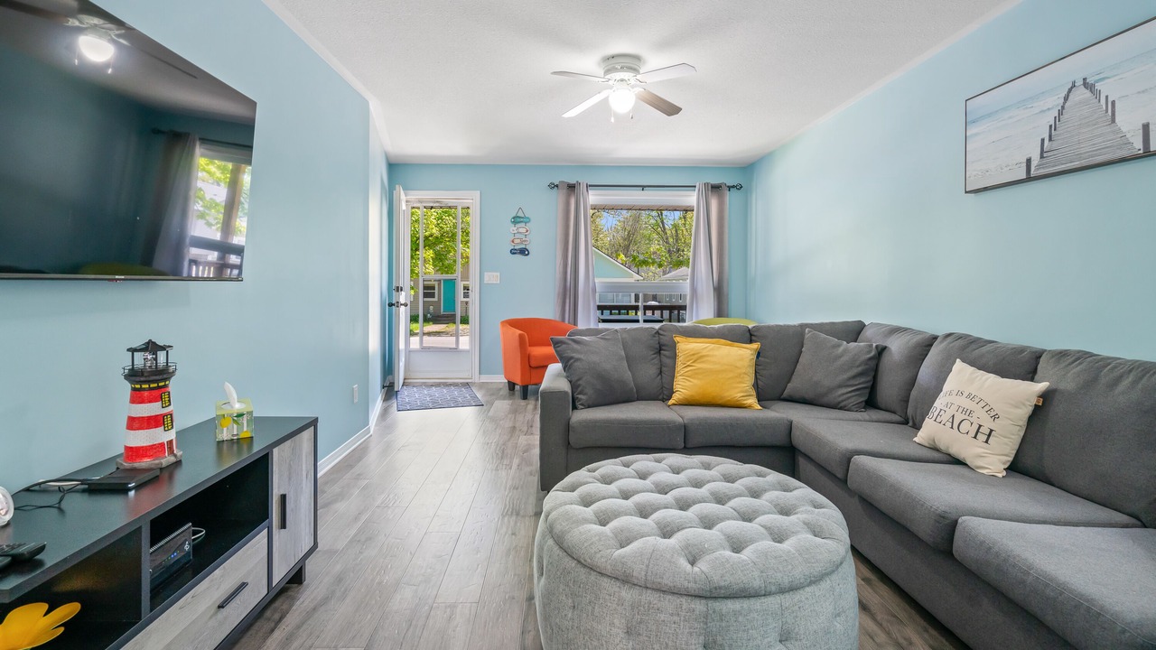 Photo of Bedroom in Crystal Beach