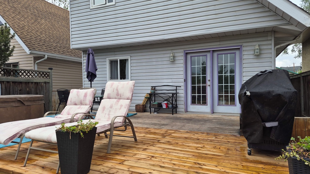 Photo of Patio Balcony in Sylvan Lake