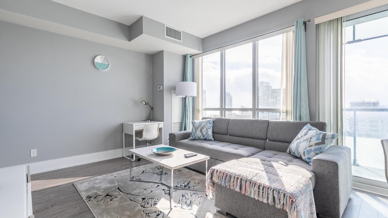 Photo of Livingroom in Toronto Entertainment District