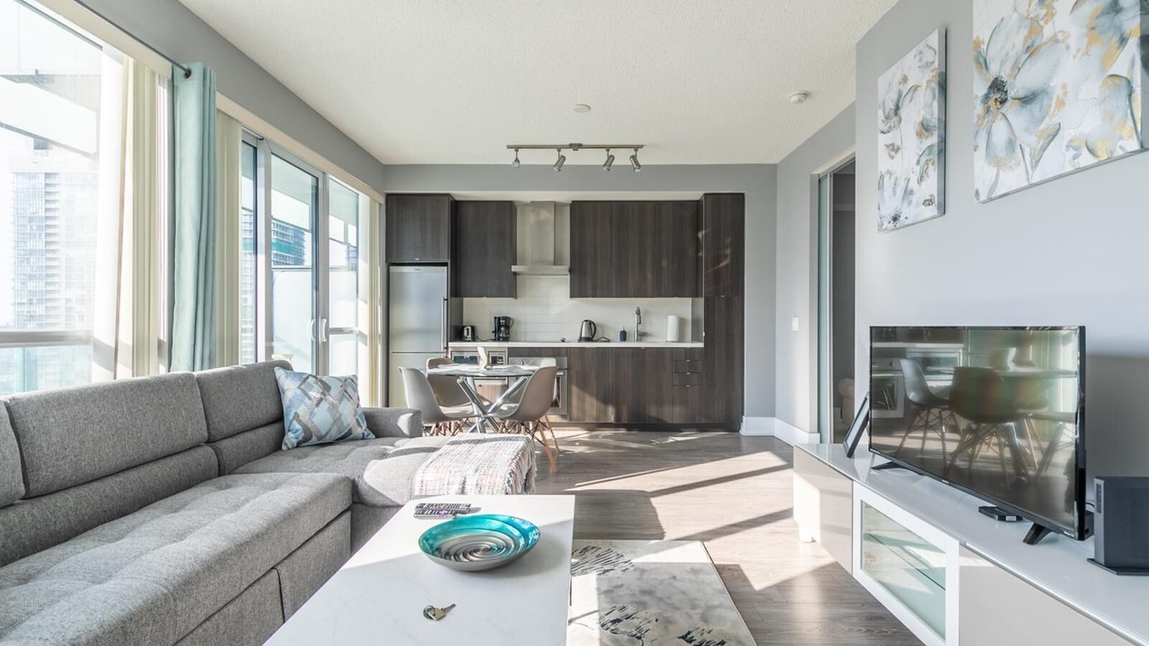 Photo of Livingroom in Toronto Entertainment District