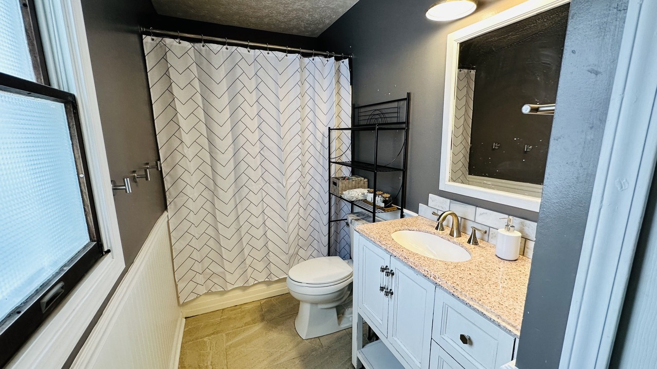 Photo of Bathroom in Willoughby