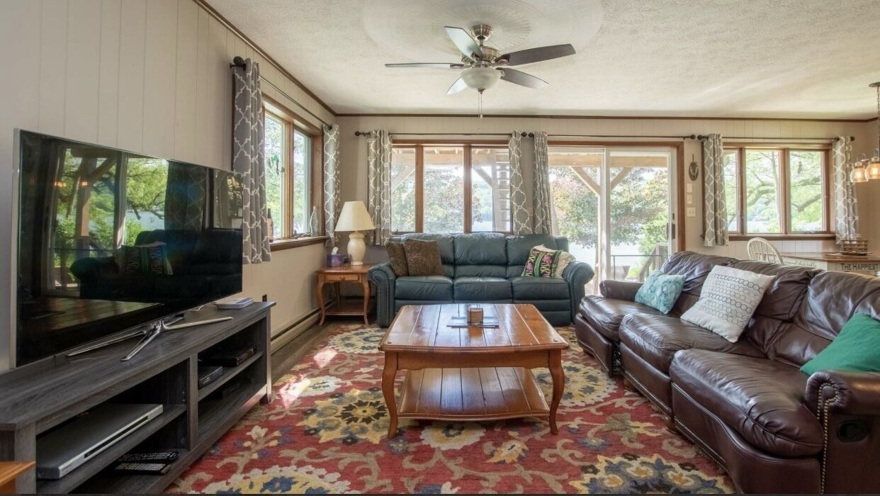 Photo of Livingroom in Penn Yan