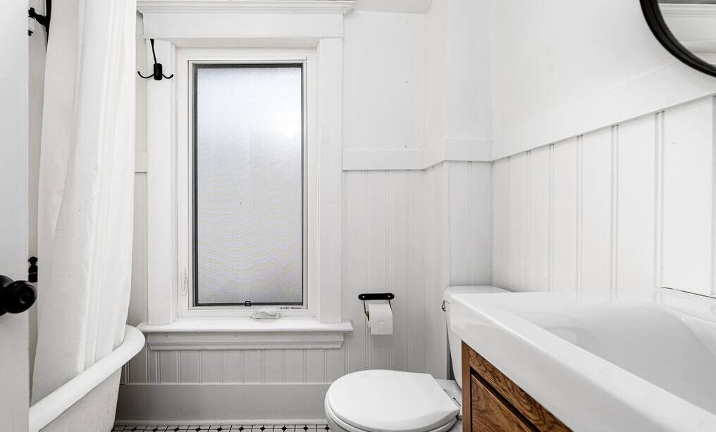 Photo of Bathroom in North Central Edmonton