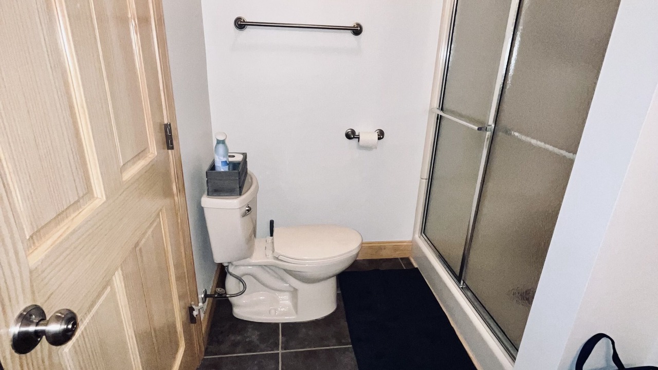 Photo of Bathroom in Hunt