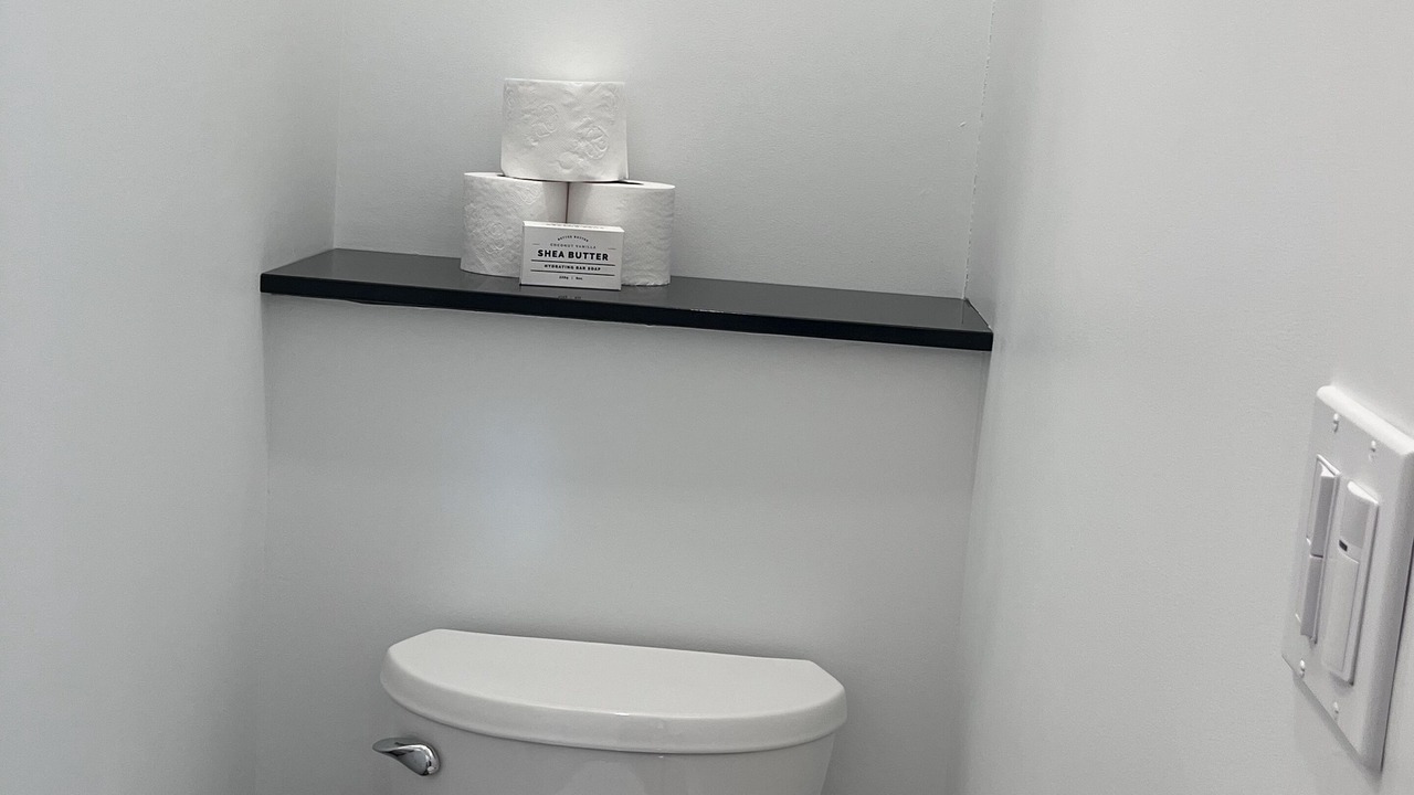Photo of Bathroom in Hunt